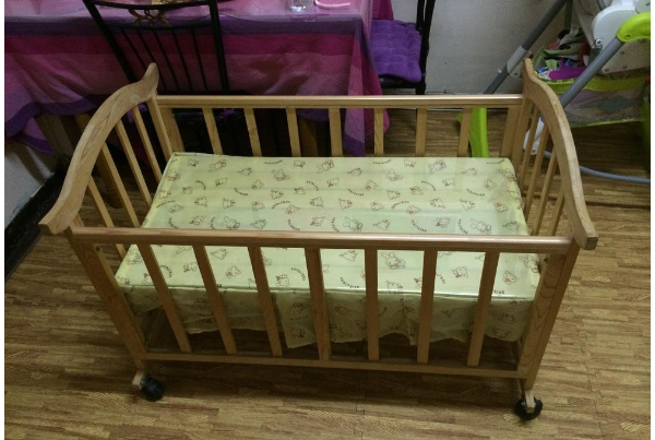 婴儿床用什么材质比较好 婴儿床用什么材质比较好用