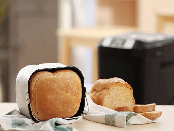 哪个牌子的面包机好 亲手做的面包吃的更安心