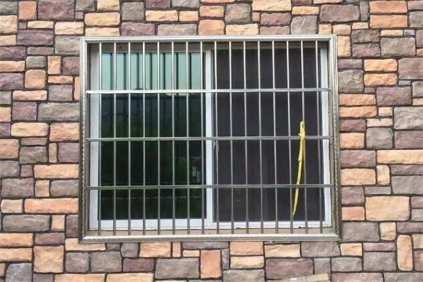 防盗窗做哪种比较好 防盗窗材料哪种好
