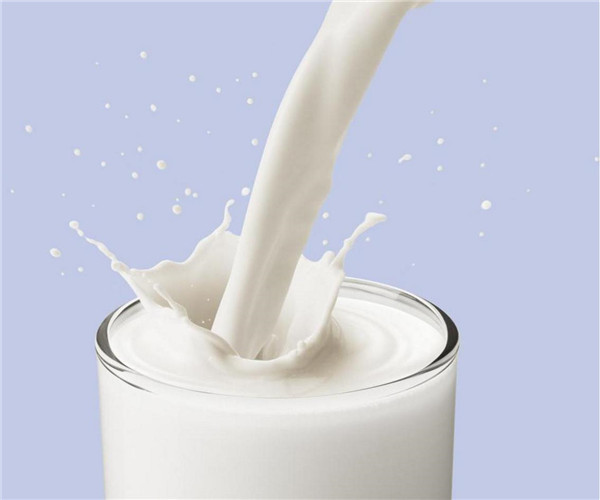 过期牛奶的用途 过期牛奶的用途大全