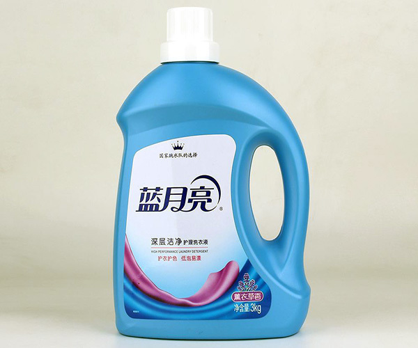 蓝月亮洗衣液与立白谁好 蓝月亮洗衣液和立白哪个好