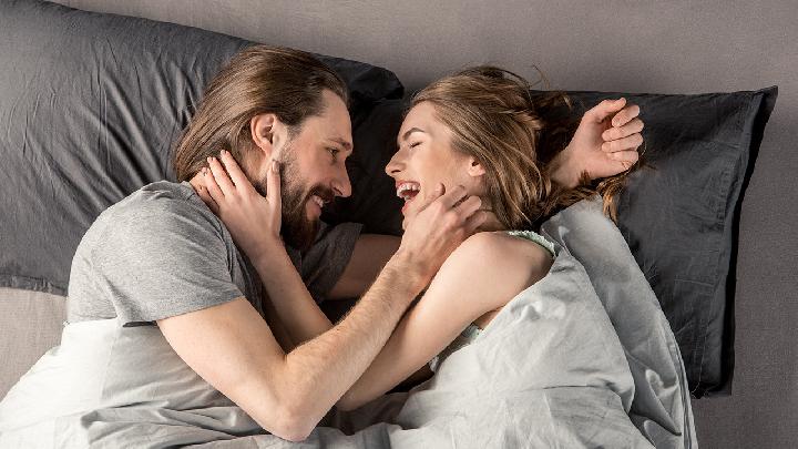 女性孕期可以同房吗？孕期同房的注意事项有哪些？