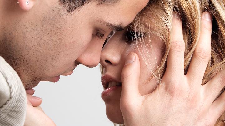 男女享受甜蜜性爱的秘诀是什么 男女之间的正确做法