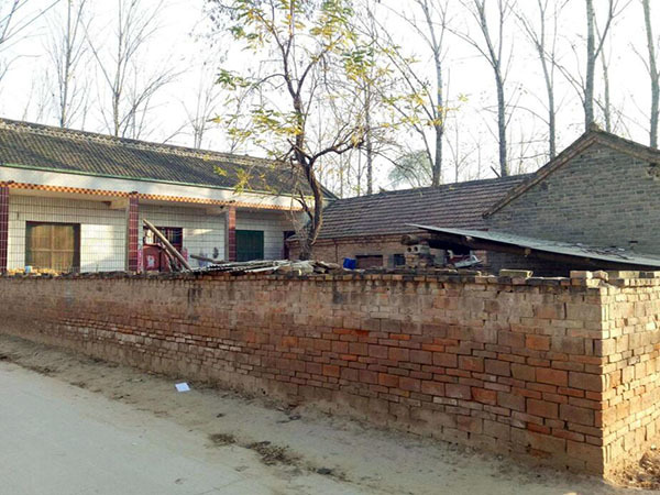 农村宅基地征地补偿新标准2020 农村宅基地可以买卖吗 城里人如何购买农村房