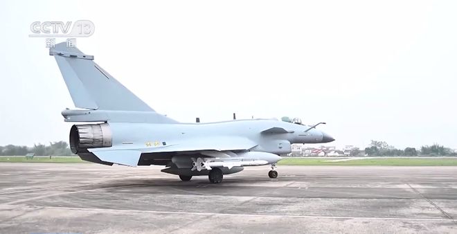 台岛上空的声音！环台岛战备警巡和演习：轰炸机执行对陆打击任务 