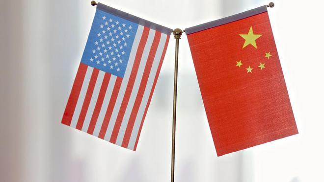 美媒：拜登自夸外交政策经验与基辛格“不相上下”