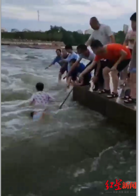 湖北安陆相关部门负责人回应“大坝下游儿童落水被冲走”：并非突然开闸放水 已增强防护