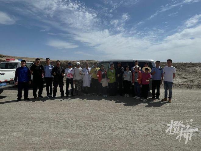 广东一家8口被困青海荒漠，其中4个老人两个孩子，专访当地警方：他们为什么进入“无人区”？怎么被救的？