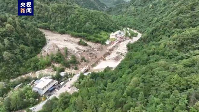 陕西西安喂子坪山洪泥石流已造成24人死亡 仍有3人失联 