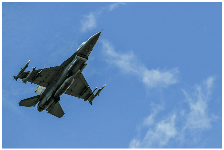 向乌提供F-16！美国态度为何变了 美国为什么支持乌克兰