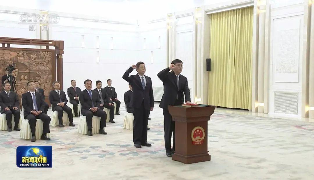 阴和俊、蓝佛安两位部长同日履新，李尚福被免去中央军委委员职务