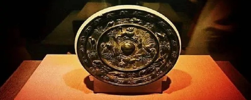 古代的铜镜需要什么才能保持光亮 古代铜镜用处