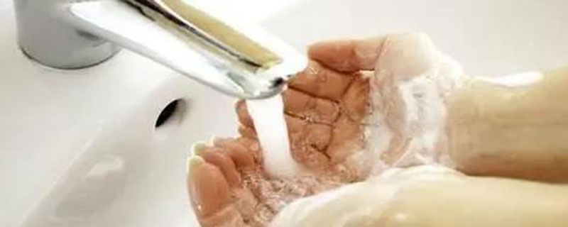染色剂染到手上怎么洗掉? 染色剂弄手上有毒吗